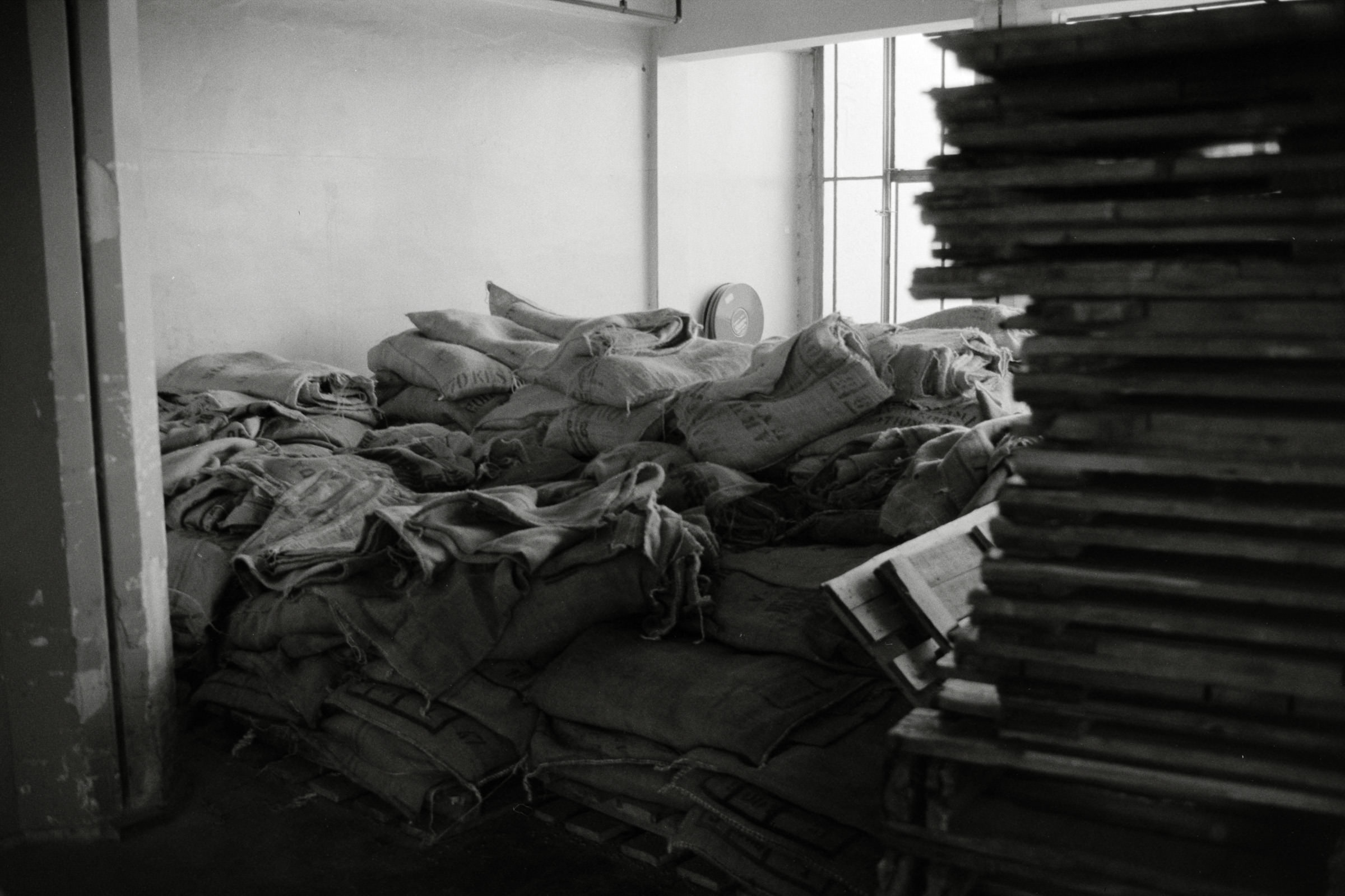 AHP F1992 06 003 sc250507 img23 NLP